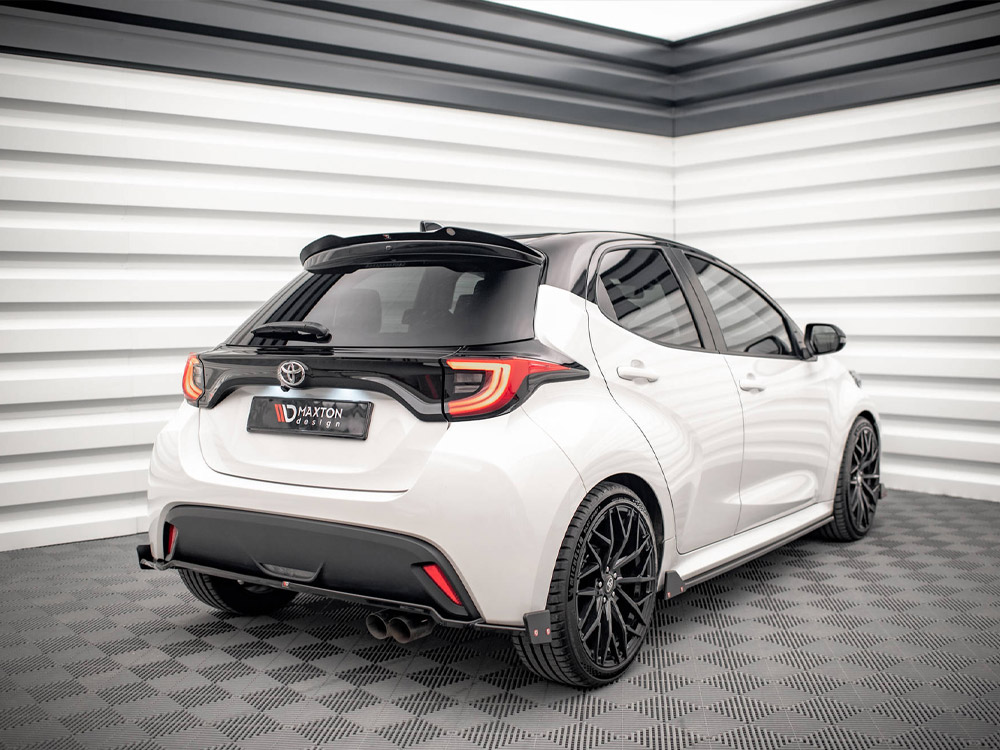 Maxton central rear splitter v1 + flaps toyota yaris mk4 2 Maxton central rear splitter v1 + flaps toyota yaris mk4 - image 2