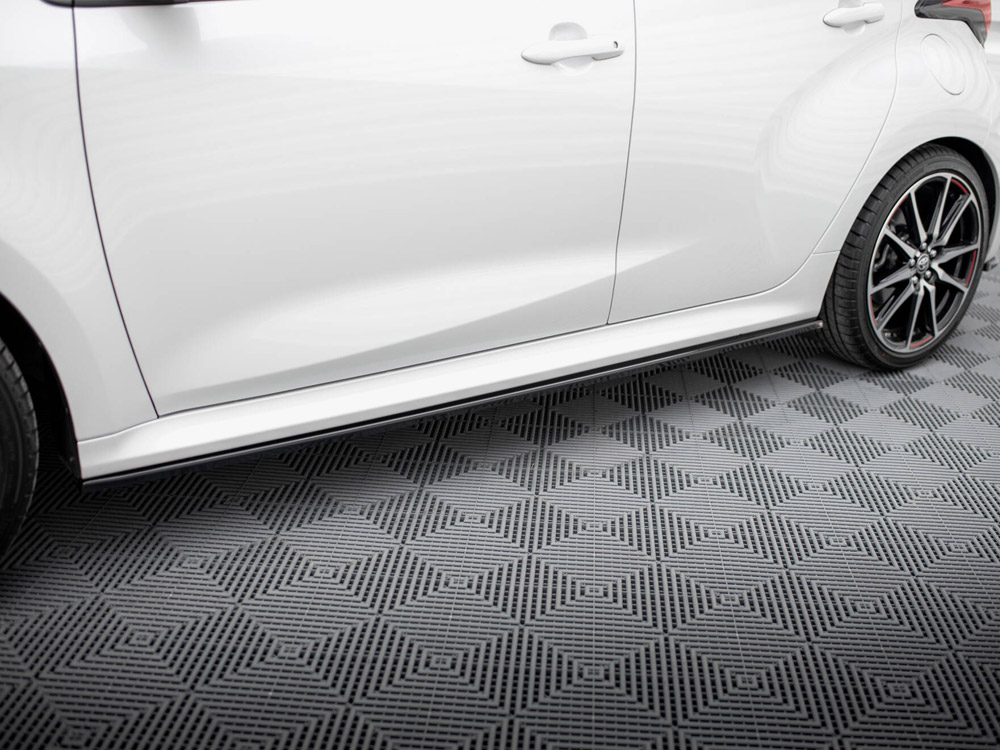 Maxton side skirts diffusers v2 toyota yaris mk4 4 Maxton side skirts diffusers v2 toyota yaris mk4 - image 4