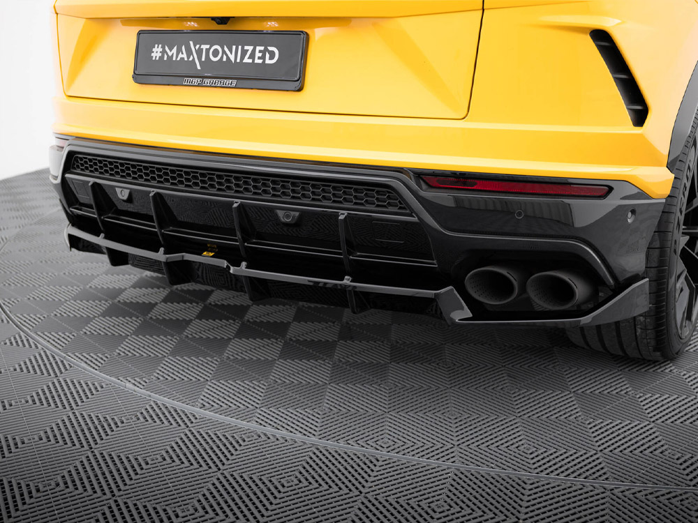 Maxton central rear splitter (vertical bars) lamborghini urus mk1 3 Maxton central rear splitter (vertical bars) lamborghini urus mk1 - image 3