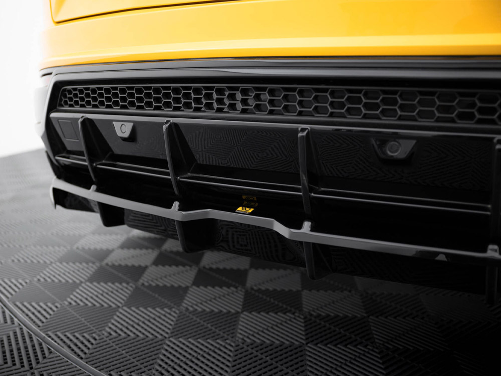 Maxton central rear splitter (vertical bars) lamborghini urus mk1 4 Maxton central rear splitter (vertical bars) lamborghini urus mk1 - image 4