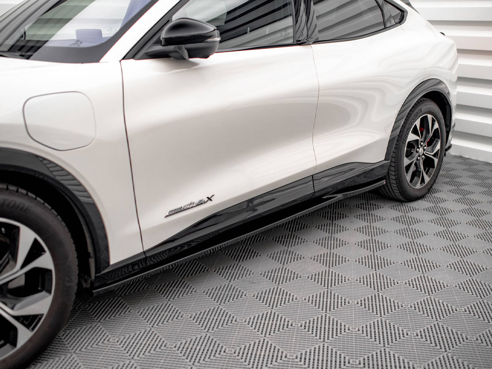 Maxton side skirts diffusers ford mustang mach-e mk1 4 Maxton side skirts diffusers ford mustang mach-e mk1 - image 4