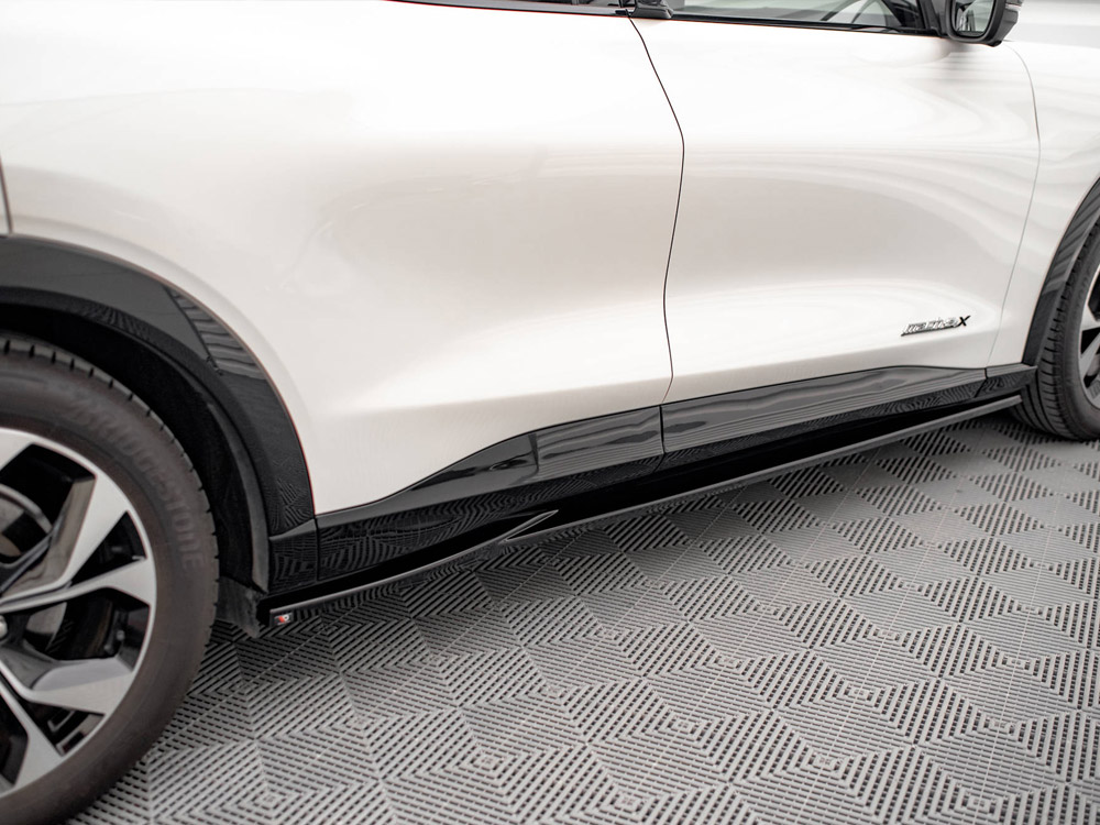 Maxton side skirts diffusers ford mustang mach-e mk1 3 Maxton side skirts diffusers ford mustang mach-e mk1 - image 3