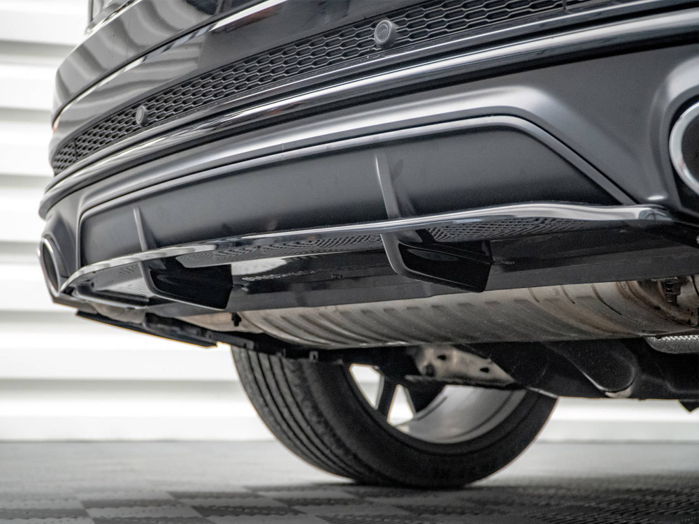 Maxton central rear splitter (vertical bars) v1 audi sq8 mk1 4 Maxton central rear splitter (vertical bars) v1 audi sq8 mk1 - image 4