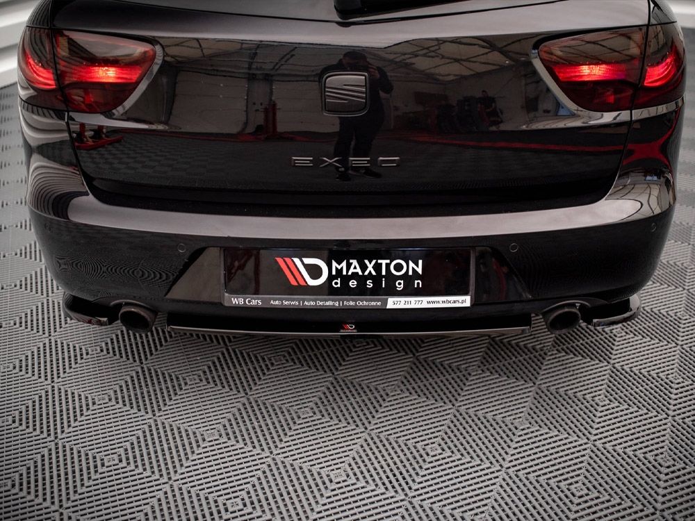 Maxton central rear splitter seat exeo (2008-2013) 4 Maxton central rear splitter seat exeo (2008-2013) - image 4