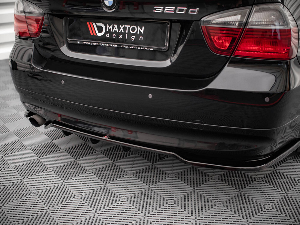 Maxton central rear splitter (vertical bars) bmw 3 series saloon e90 3 Maxton central rear splitter (vertical bars) bmw 3 series saloon e90 - image 3
