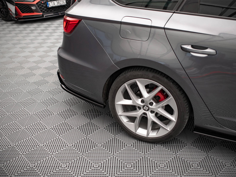 Maxton rear side splitters v2 seat leon fr sportstourer mk3 (2012-2016) 3 Maxton rear side splitters v2 seat leon fr sportstourer mk3 (2012-2016) - image 3