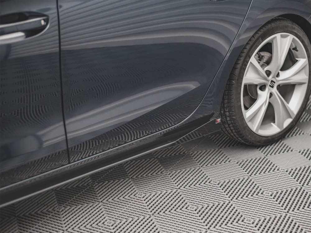 Maxton street pro side skirts diffusers + flaps seat leon fr mk4 3 Maxton street pro side skirts diffusers + flaps seat leon fr mk4 - image 3