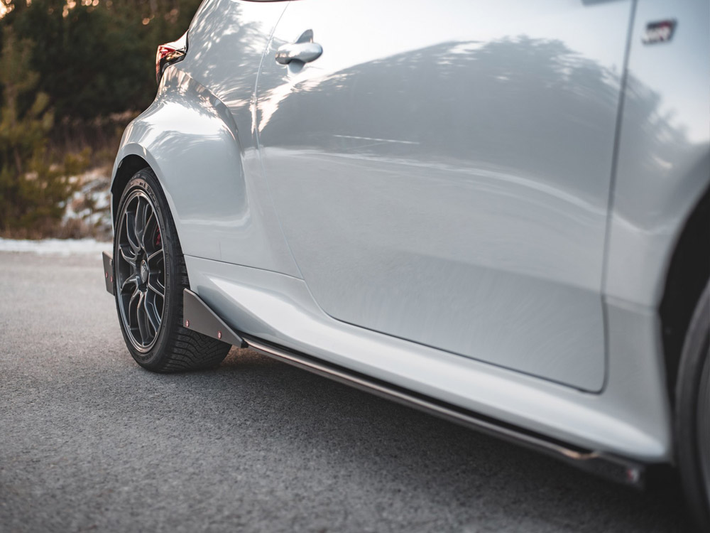 Maxton side skirts diffusers v2 + flaps toyota gr yaris mk4 3 Maxton side skirts diffusers v2 + flaps toyota gr yaris mk4 - image 3