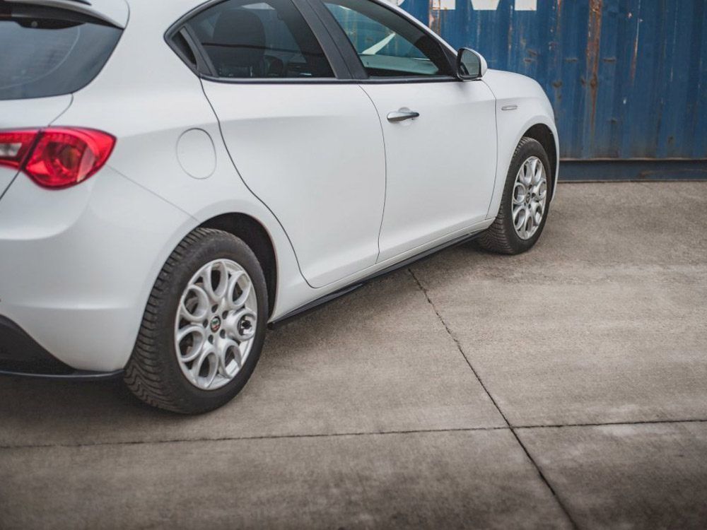 Maxton side skirts diffusers v2 alfa romeo giulietta 2 Maxton side skirts diffusers v2 alfa romeo giulietta - image 2