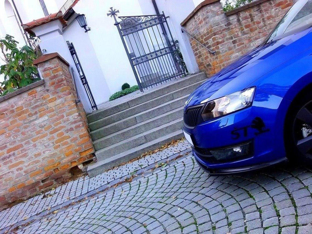 Maxton front splitter skoda rapid 3 Maxton front splitter skoda rapid - image 3