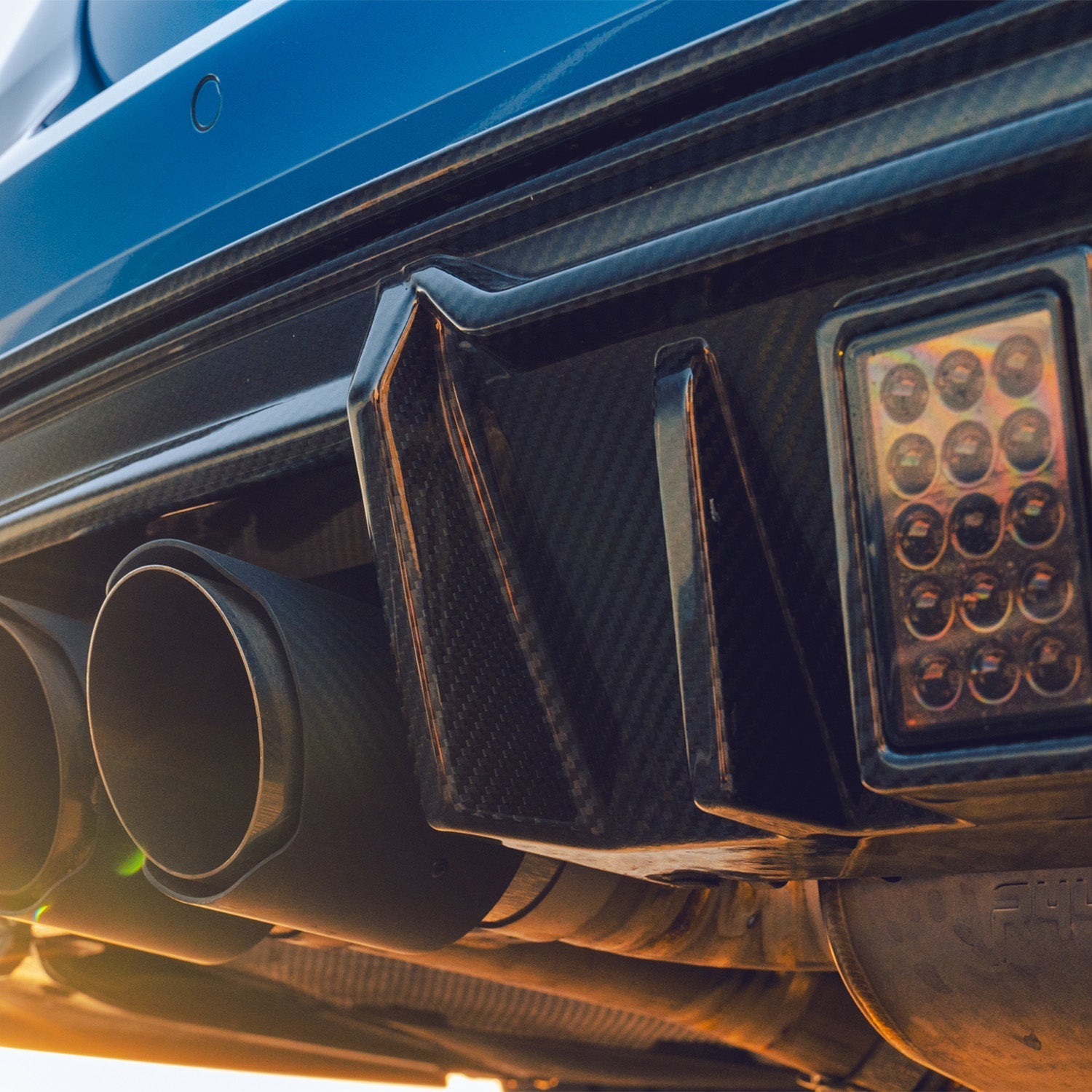 Mhc+ bmw g80/g81 m3 & g82/g83 m4 df1 pre preg carbon fibre led rear diffuser 12 Mhc+ bmw g80/g81 m3 & g82/g83 m4 df1 pre preg carbon fibre led rear diffuser - image 12