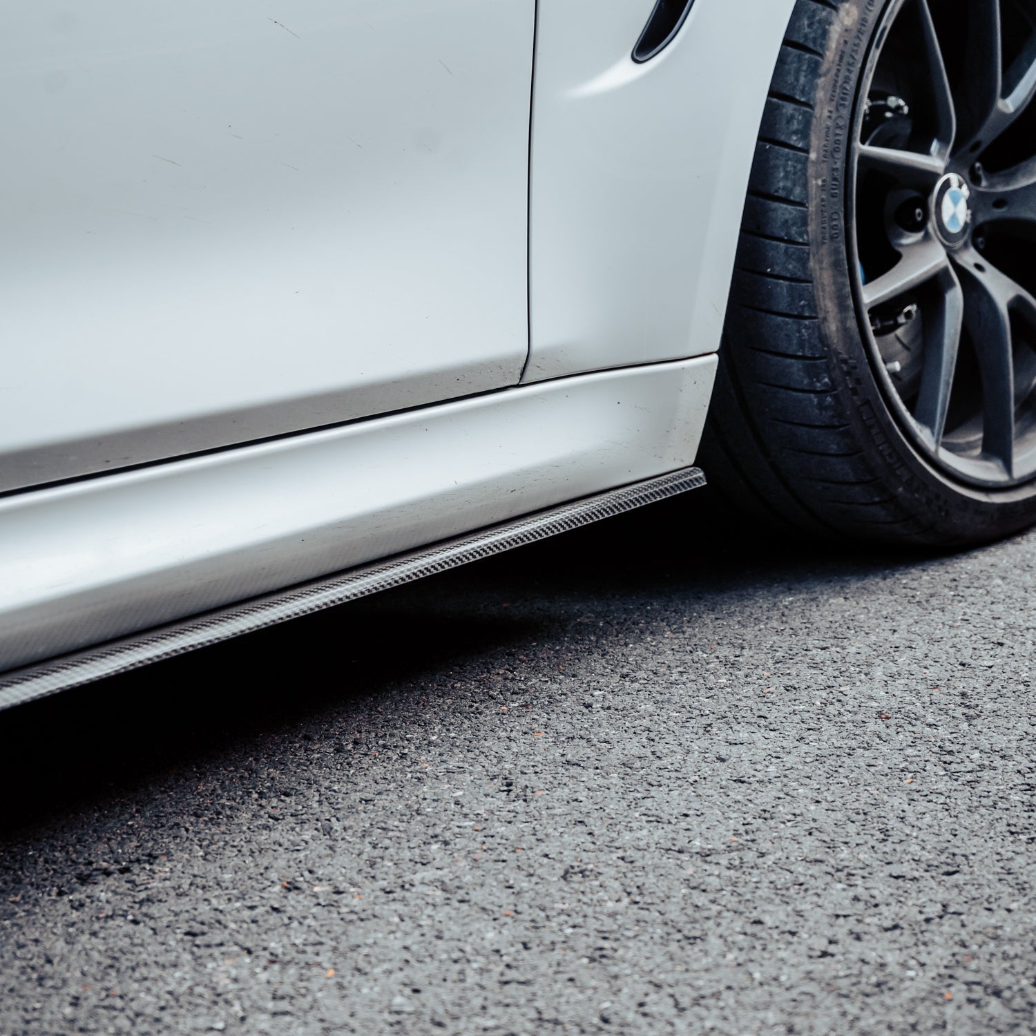 Mhc+ bmw f80 m3 & f82/f83 m4 pre preg carbon fibre full length performance side skirts 6 Mhc+ bmw f80 m3 & f82/f83 m4 pre preg carbon fibre full length performance side skirts - image 6