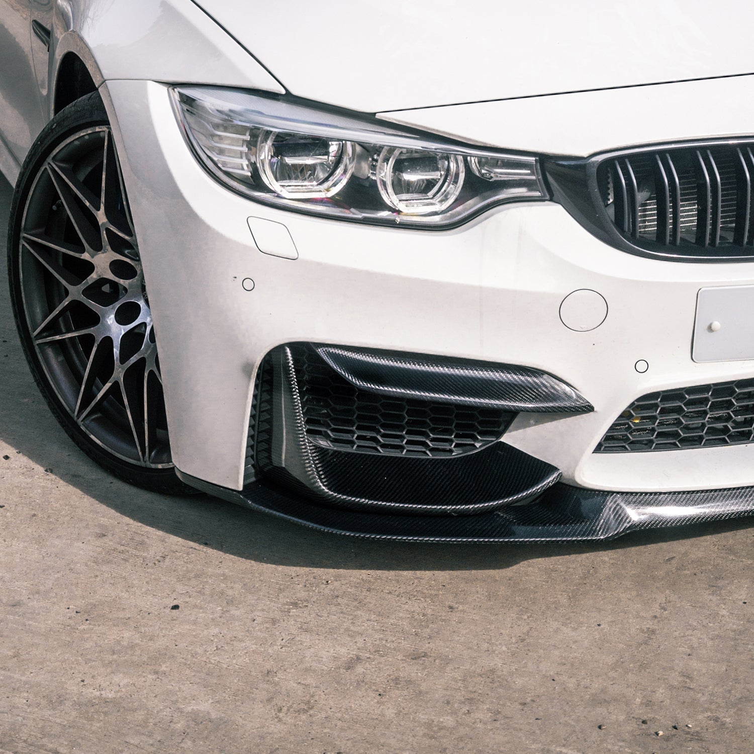 Mhc+ bmw f80 m3 & f82/f83 m4 pre preg carbon fibre front bumper inserts 3 Mhc+ bmw f80 m3 & f82/f83 m4 pre preg carbon fibre front bumper inserts - image 3