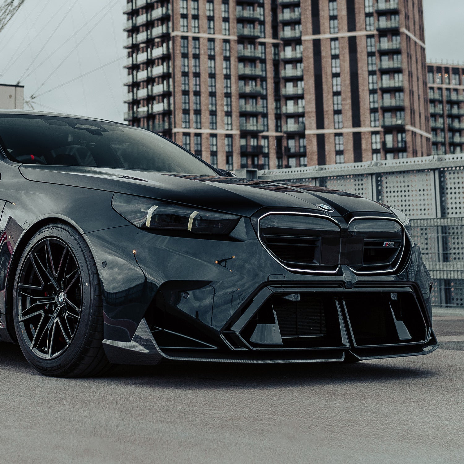 Mhc+ bmw g90 & g99 m5 pre preg carbon fibre performance style front splitter 2 Mhc+ bmw g90 & g99 m5 pre preg carbon fibre performance style front splitter - image 2