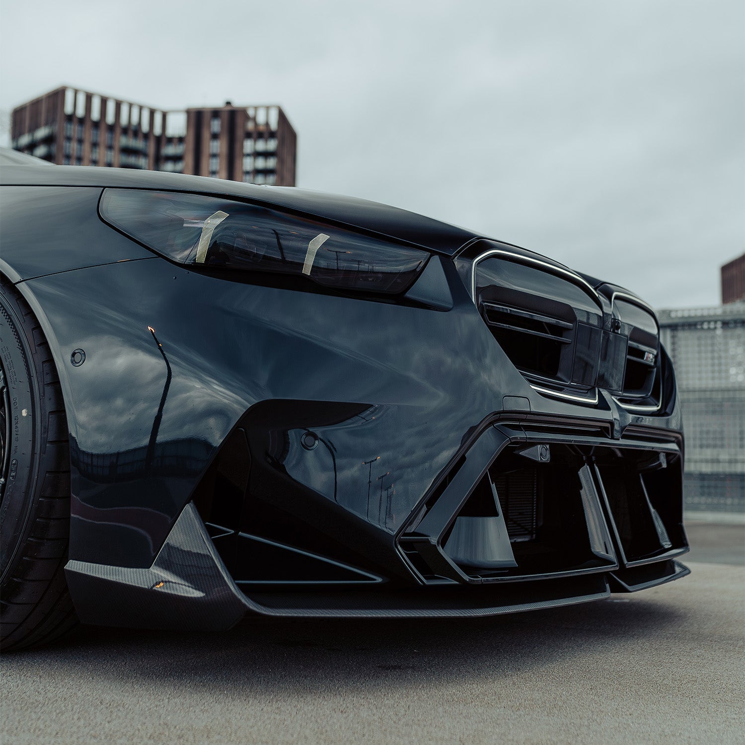 Mhc+ bmw g90 & g99 m5 pre preg carbon fibre performance style front splitter 3 Mhc+ bmw g90 & g99 m5 pre preg carbon fibre performance style front splitter - image 3