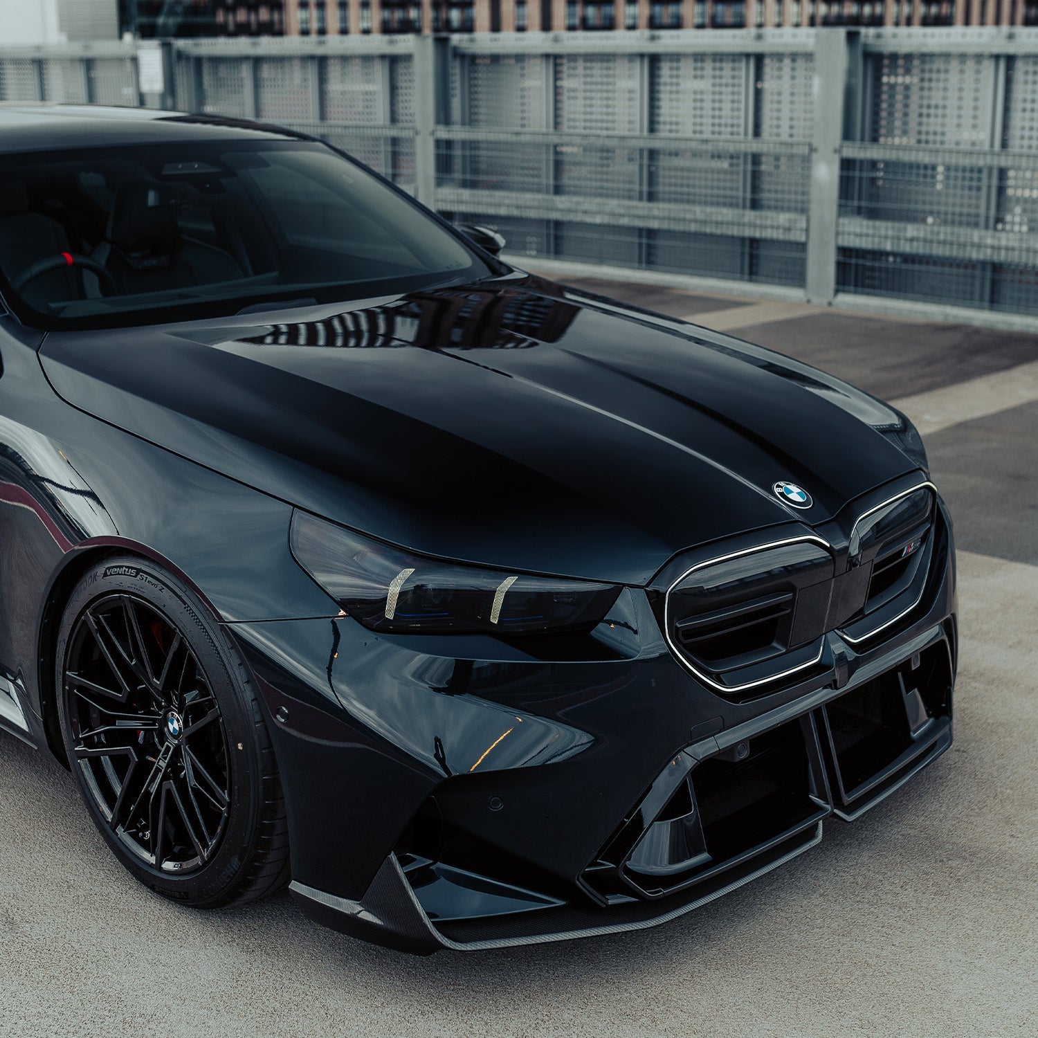 Mhc+ bmw g90 & g99 m5 pre preg carbon fibre performance style front splitter 4 Mhc+ bmw g90 & g99 m5 pre preg carbon fibre performance style front splitter - image 4