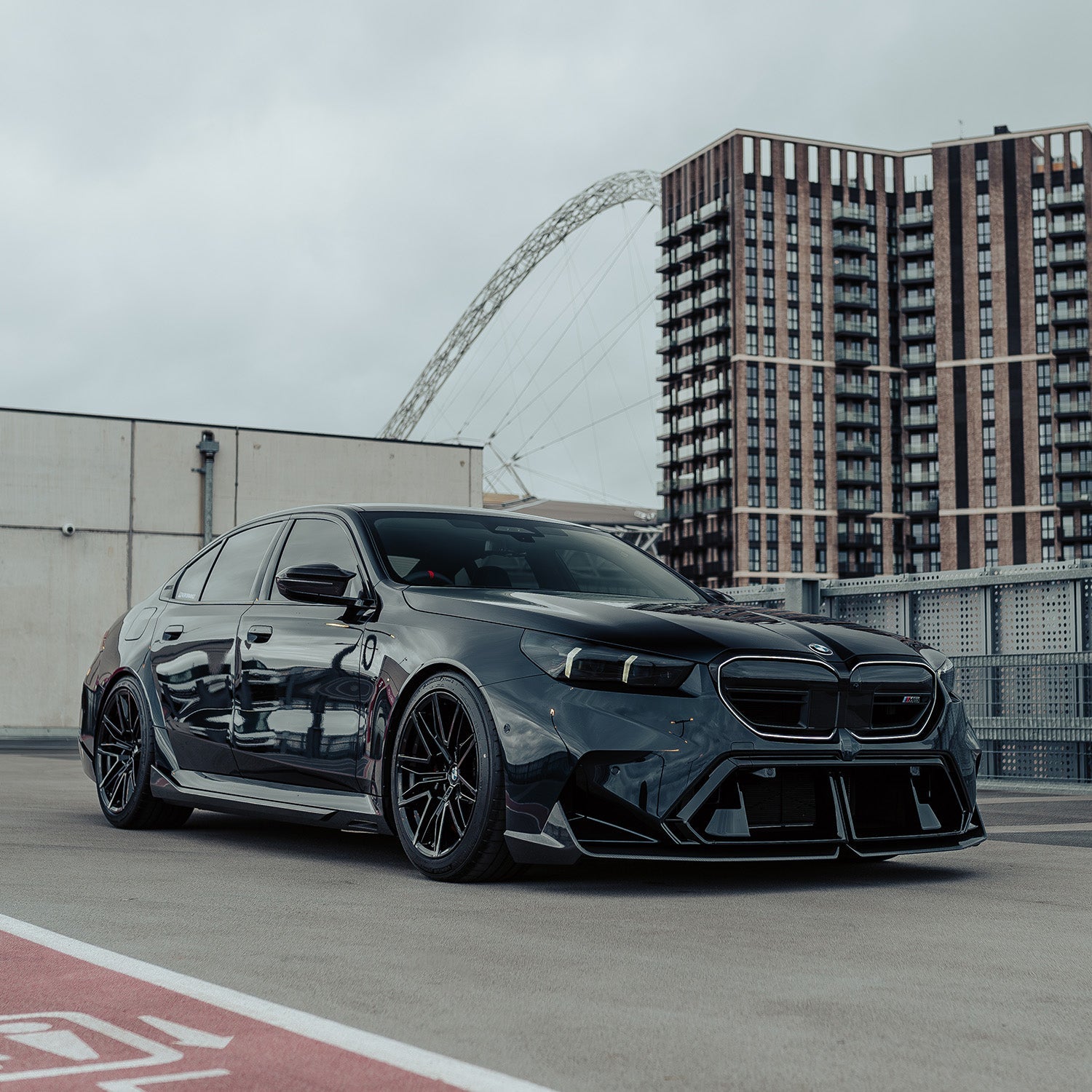 Mhc+ bmw g90 & g99 m5 pre preg carbon fibre performance style front splitter 7 Mhc+ bmw g90 & g99 m5 pre preg carbon fibre performance style front splitter - image 7