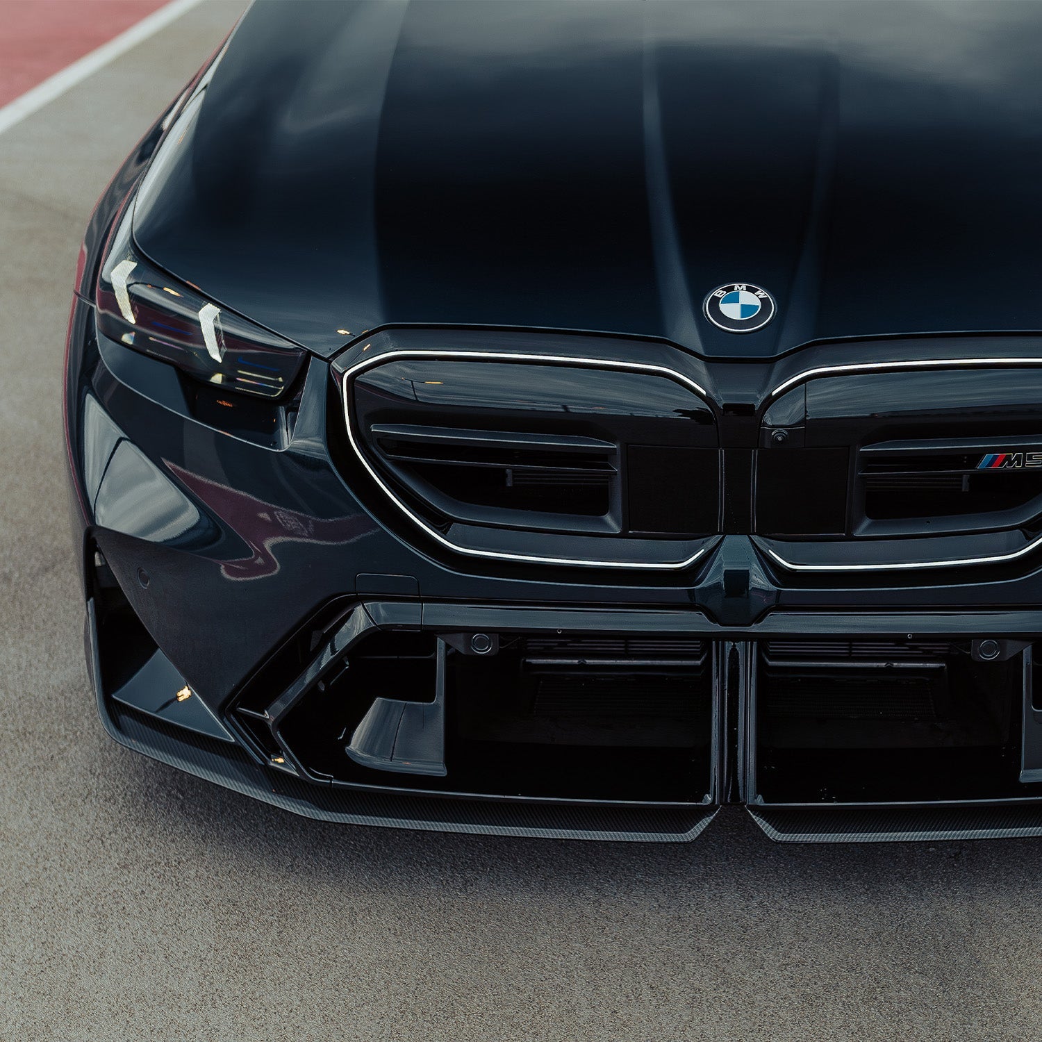 Mhc+ bmw g90 & g99 m5 pre preg carbon fibre performance style front splitter 9 Mhc+ bmw g90 & g99 m5 pre preg carbon fibre performance style front splitter - image 9