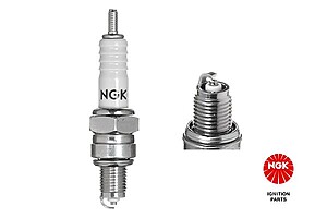 NGK C7HSA Standard Nickel Spark Plug (4629)