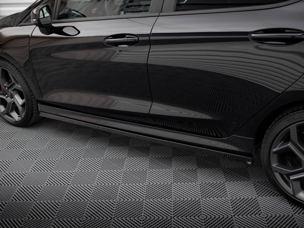 Maxton full body kit set 2 for ford fiesta st mk8 facelift 7 Maxton full body kit set 2 for ford fiesta st mk8 facelift - image 7