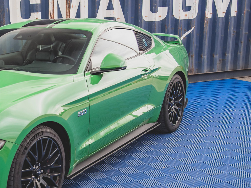 Maxton street pro rear side splitters v1 ford mustang gt mk6 facelift - black/red 2 Maxton street pro rear side splitters v1 ford mustang gt mk6 facelift - black/red - image 2