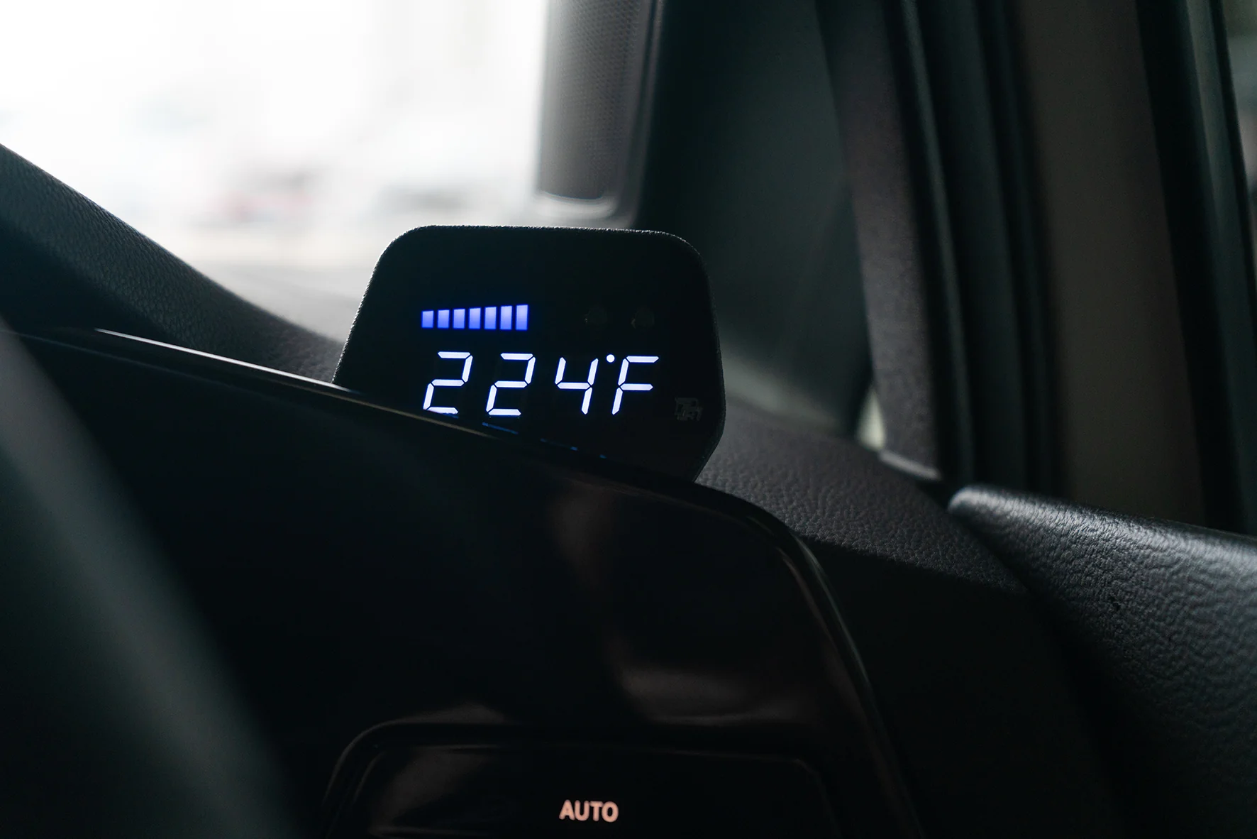 P3 gauge - volkswagen golf mk8 r - 3p3vgr8 2 P3 gauge - volkswagen golf mk8 r - 3p3vgr8 - image 2