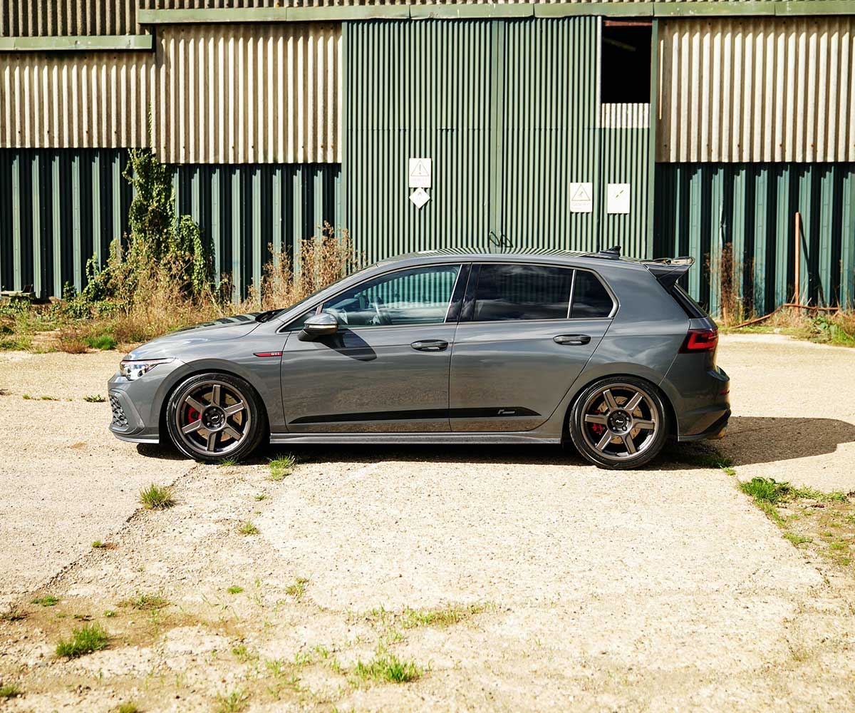 Racingline vwr r-06 18x8. 5 (et44) flow formed gloss gunmetal wheel 15 Racingline vwr r-06 18x8. 5 (et44) flow formed gloss gunmetal wheel - image 15